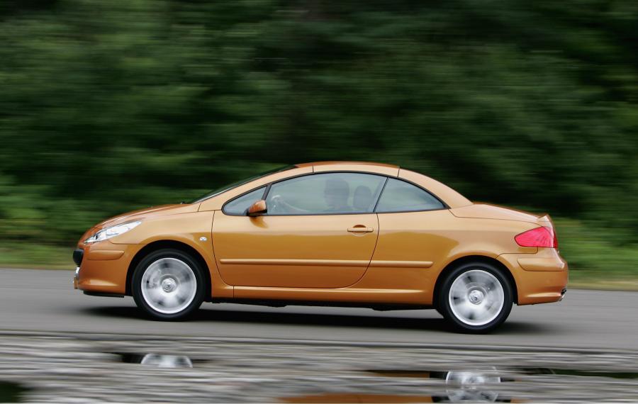  Peugeot 307 CC 2005 года  (фото 4 из 31)